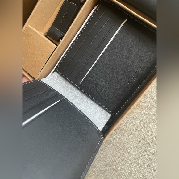 NWT!COACH BOXED 3 IN 1 WALLET GIFT SET WITH STAR PRINT(COACH CW350)Holiday Gift - Picture 3 of 12